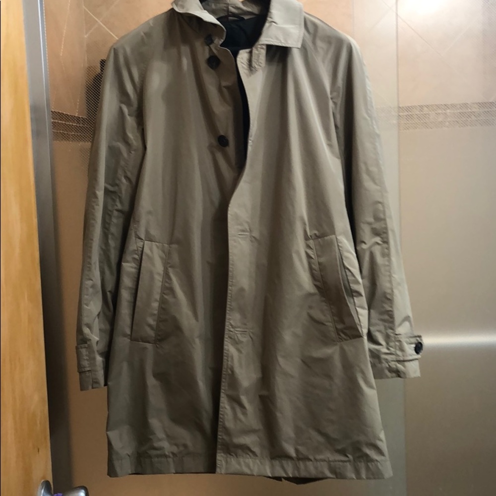 Men’s Tumi treanch coat NWOT